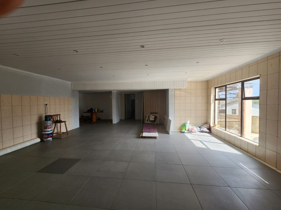 Commercial Property for Sale in Pacaltsdorp Western Cape